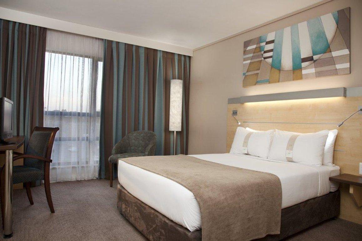 Holiday Inn Express Sandton-Woodmead By Ihg Екстериор снимка
