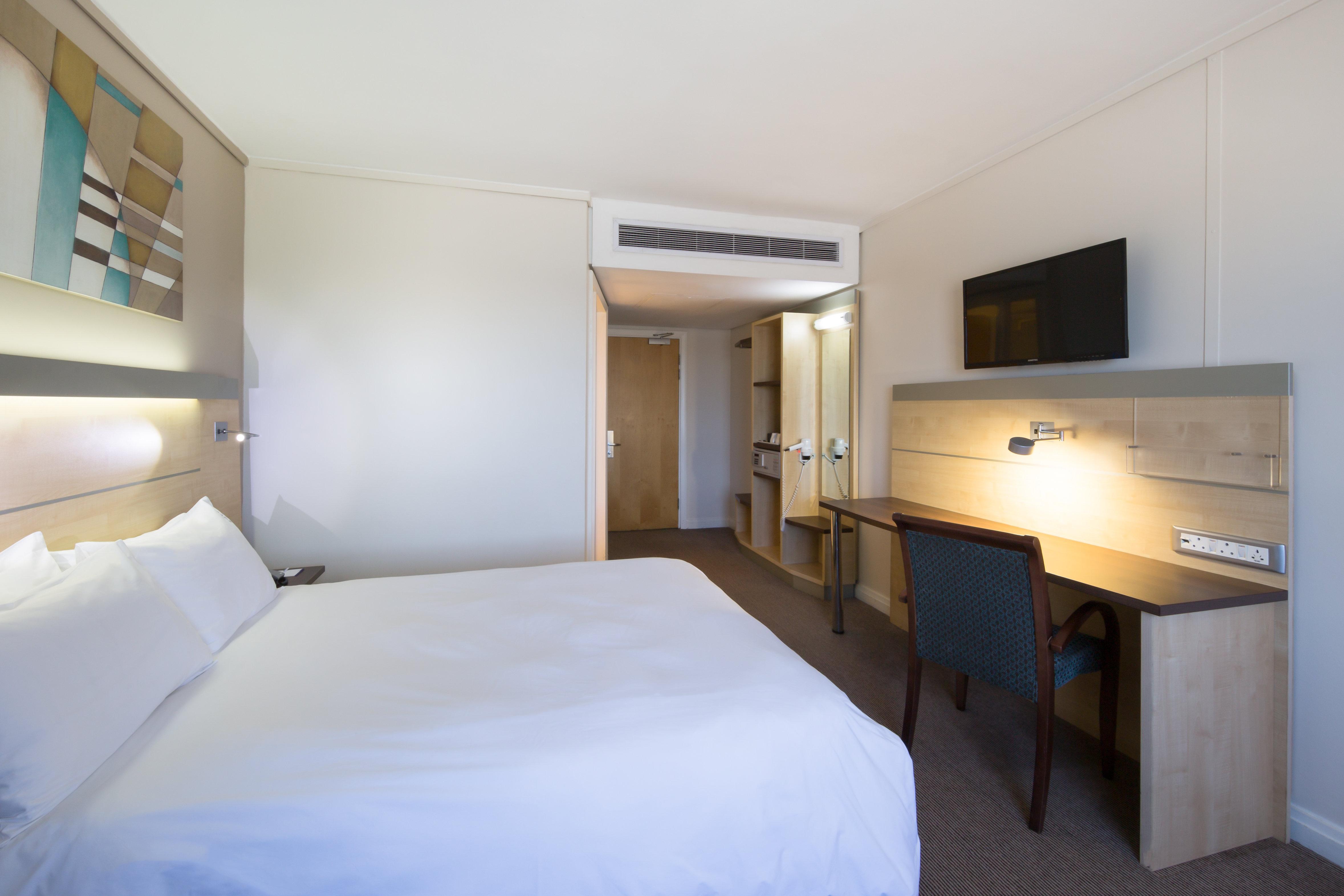 Holiday Inn Express Sandton-Woodmead By Ihg Екстериор снимка